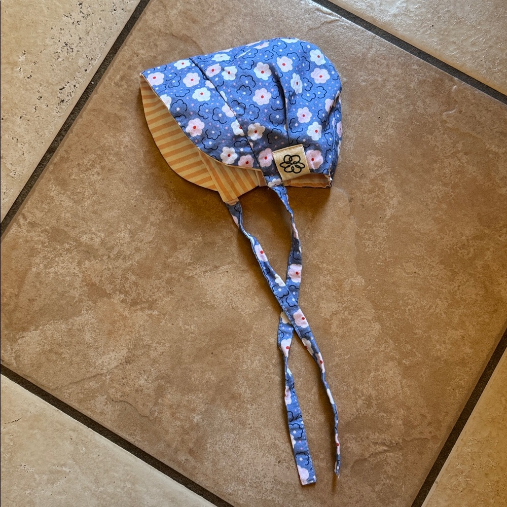 Silly Daisy handmade reversible baby sun bonnet